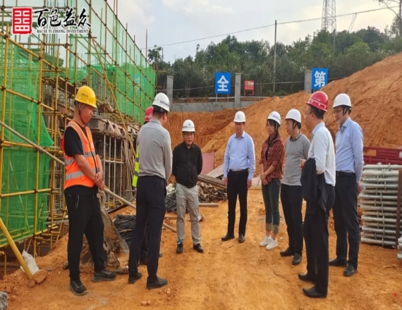 右江區(qū)水利局、永樂(lè)鎮(zhèn)人民政府到百色市右江區(qū)鄉(xiāng)鎮(zhèn)供水工程項(xiàng)目永樂(lè)水廠(chǎng)協(xié)調(diào)推進(jìn)項(xiàng)目建設(shè)
